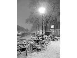 Amsterdam enneigée en hiver